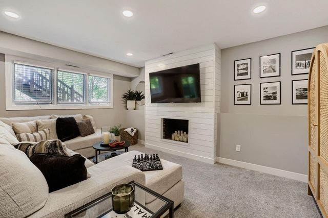 503 Highland Drive, Chanhassen, MN 55317