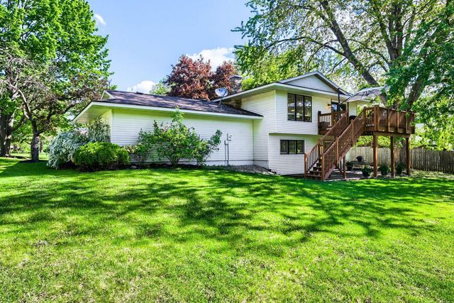 503 Highland Drive, Chanhassen, MN 55317
