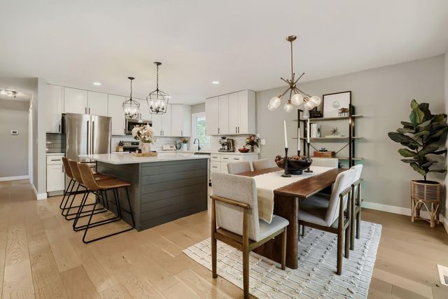 503 Highland Drive, Chanhassen, MN 55317