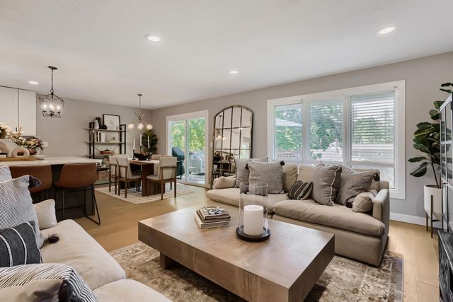 503 Highland Drive, Chanhassen, MN 55317