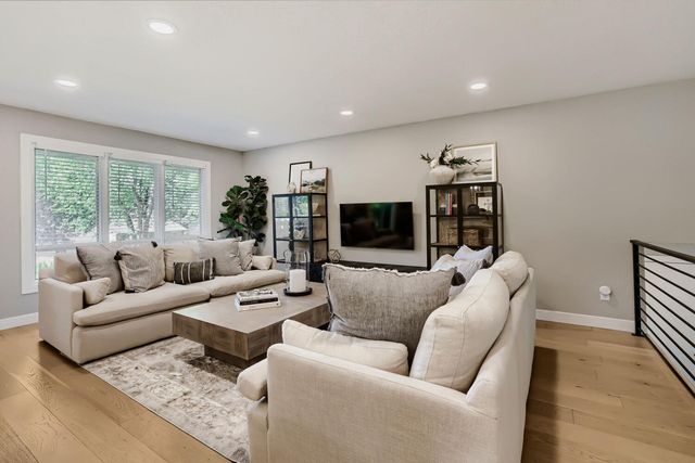 503 Highland Drive, Chanhassen, MN 55317