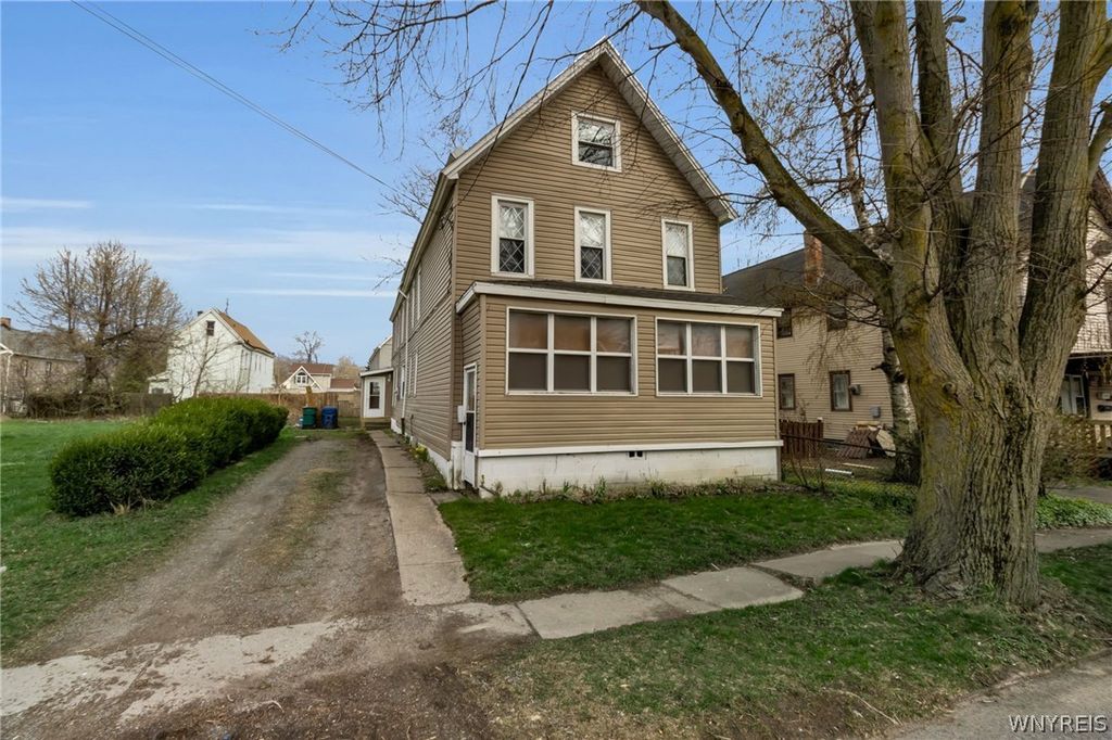 85 Hamburg Street, Buffalo, NY 14204