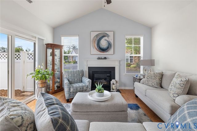 12128 Magnolia Bluff Ct, Chester, VA 23831