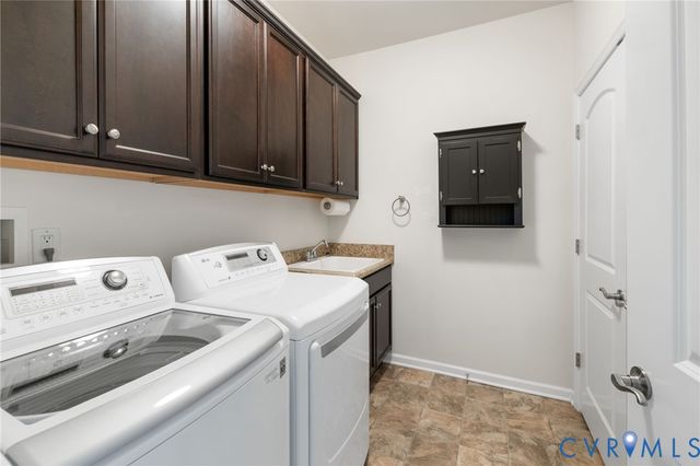 12128 Magnolia Bluff Ct, Chester, VA 23831