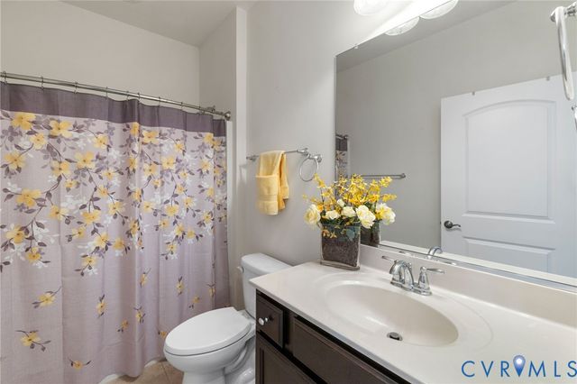 12128 Magnolia Bluff Ct, Chester, VA 23831