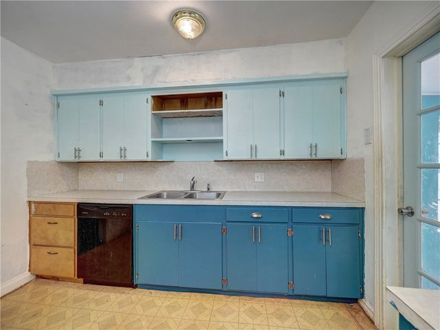 2821 Topeka St, Corpus Christi, TX 78404