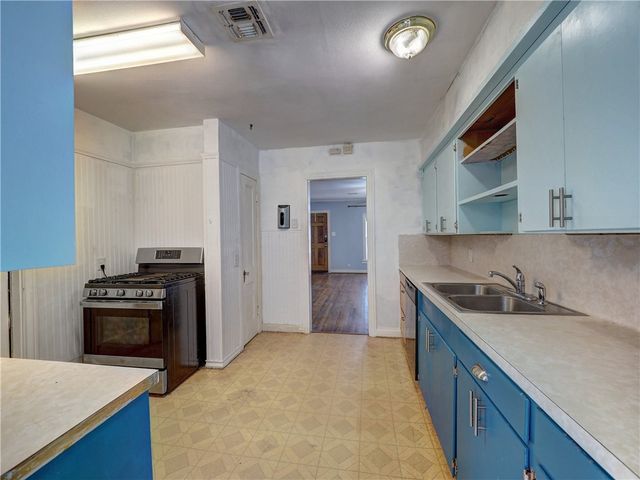 2821 Topeka St, Corpus Christi, TX 78404