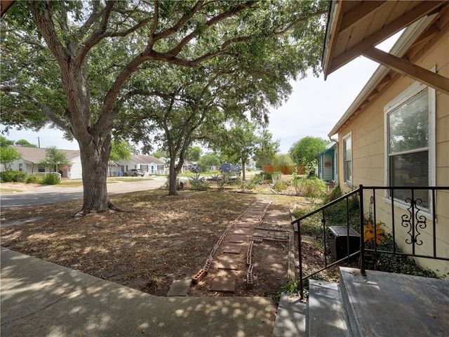 2821 Topeka St, Corpus Christi, TX 78404
