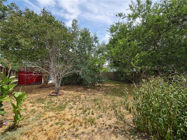2821 Topeka St, Corpus Christi, TX 78404