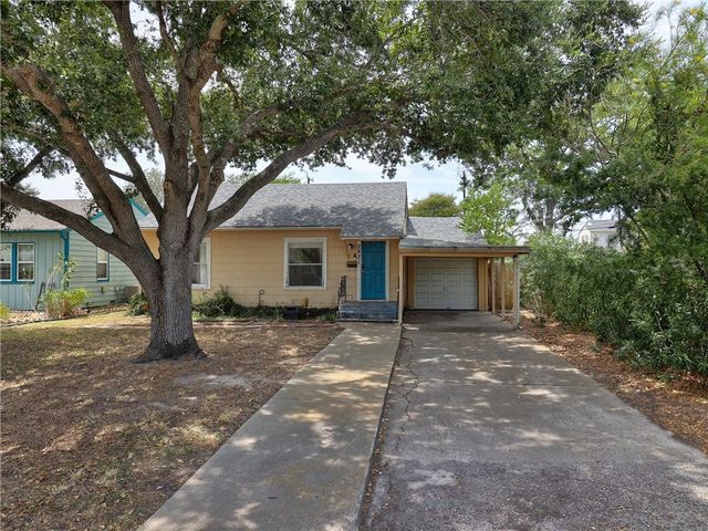 2821 Topeka St, Corpus Christi, TX 78404