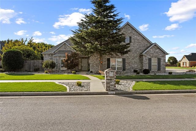 1325 Birch Street, Weatherford, OK 73096