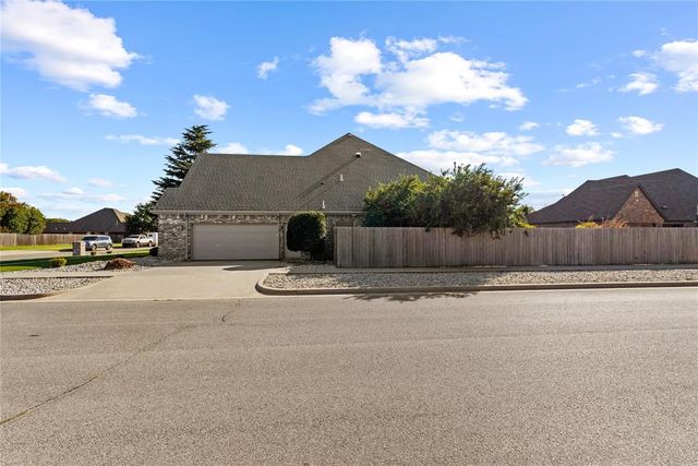 1325 Birch Street, Weatherford, OK 73096