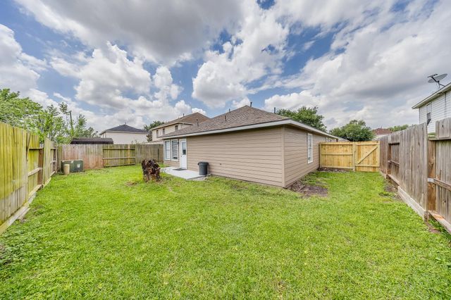 1114 Joshua Tree Lane, Houston, TX 77073