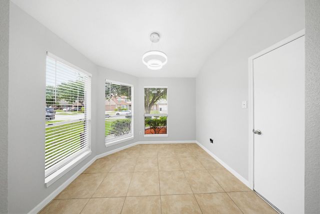 1114 Joshua Tree Lane, Houston, TX 77073