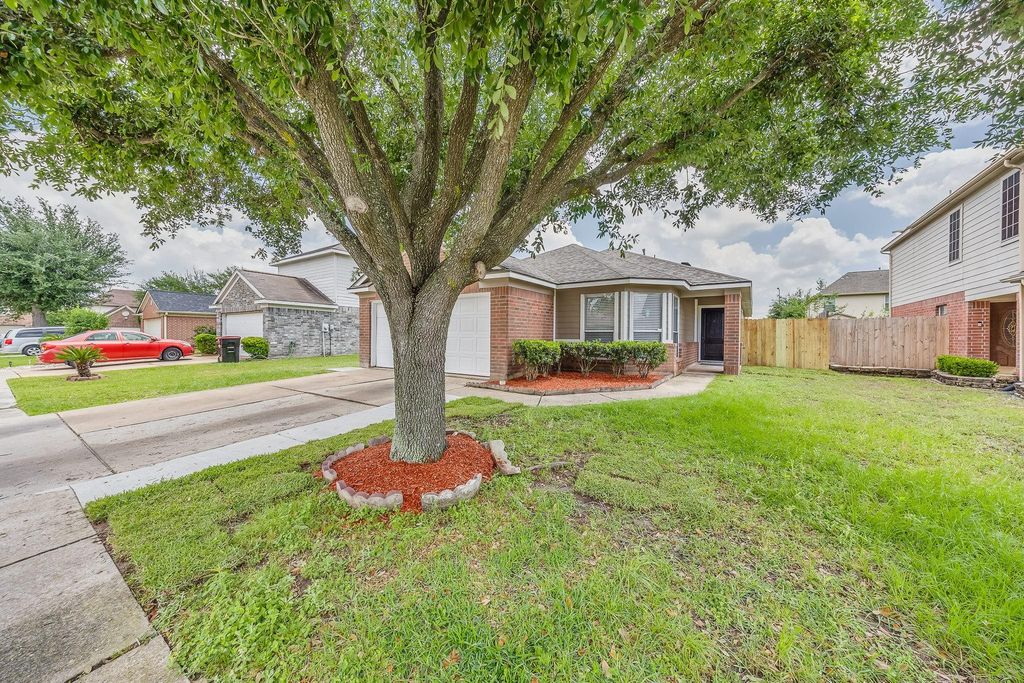 1114 Joshua Tree Lane, Houston, TX 77073