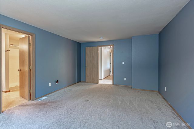 2706 9th Street SE, Puyallup, WA 98374