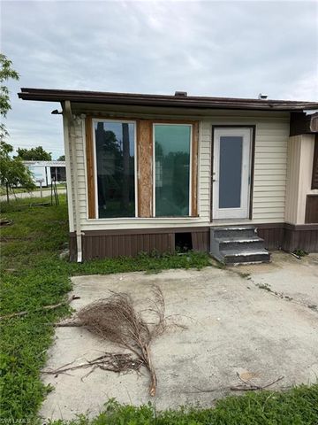 130 Lantern PL, North Fort Myers, FL 33917