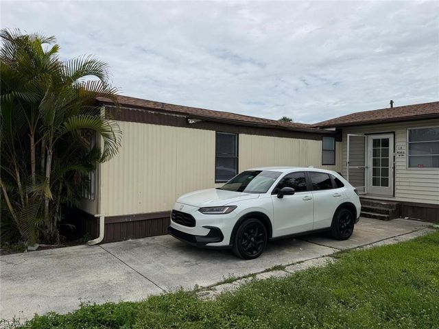 130 Lantern PL, North Fort Myers, FL 33917