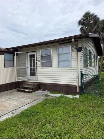 130 Lantern PL, North Fort Myers, FL 33917
