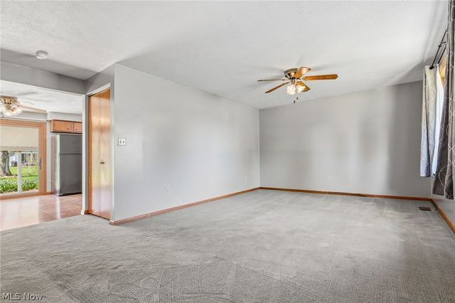 334 Providence Avenue SE, New Philadelphia, OH 44663