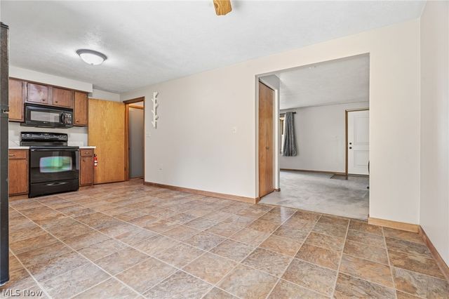 334 Providence Avenue SE, New Philadelphia, OH 44663