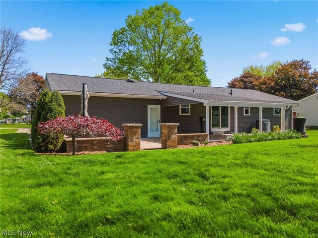334 Providence Avenue SE, New Philadelphia, OH 44663