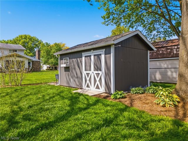 334 Providence Avenue SE, New Philadelphia, OH 44663