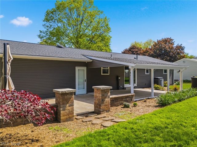 334 Providence Avenue SE, New Philadelphia, OH 44663