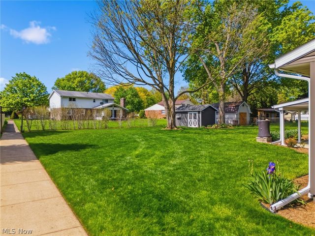 334 Providence Avenue SE, New Philadelphia, OH 44663