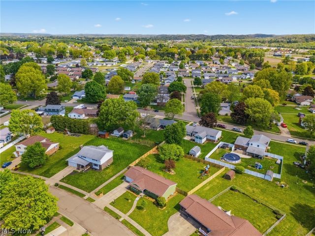 334 Providence Avenue SE, New Philadelphia, OH 44663