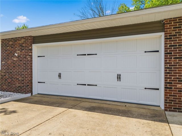 334 Providence Avenue SE, New Philadelphia, OH 44663
