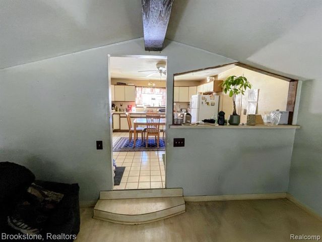 4354 Grass Lake Road, White Lake, MI 48383