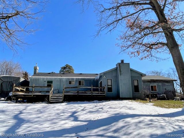 4354 Grass Lake Road, White Lake, MI 48383