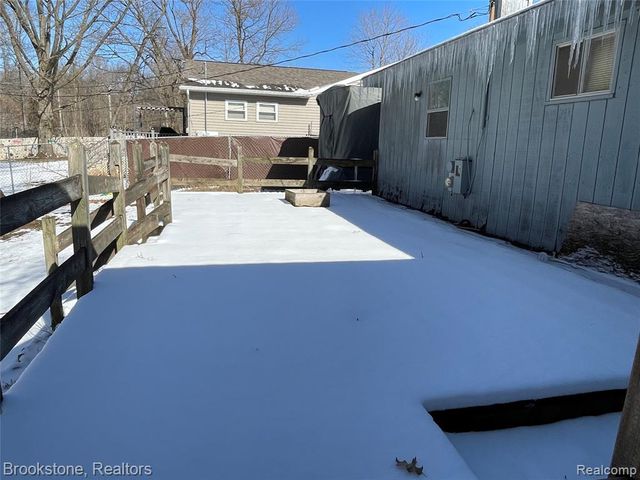 4354 Grass Lake Road, White Lake, MI 48383