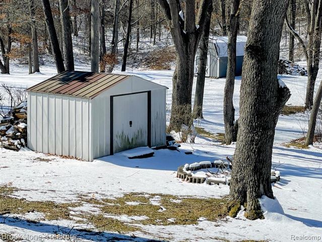 4354 Grass Lake Road, White Lake, MI 48383