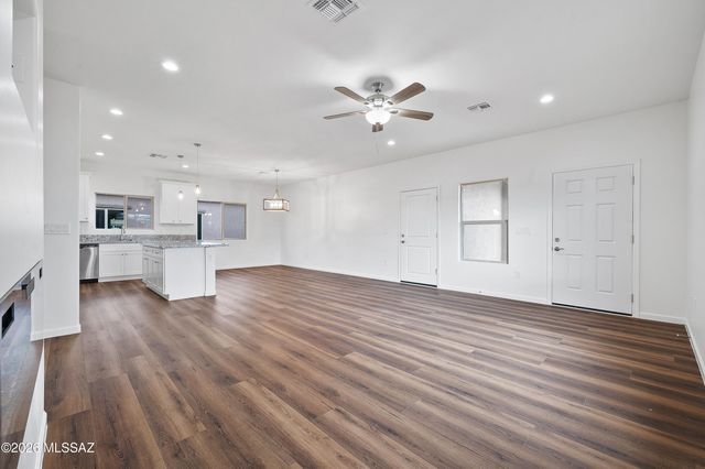 3194 E Andrada Road, Vail, AZ 85641