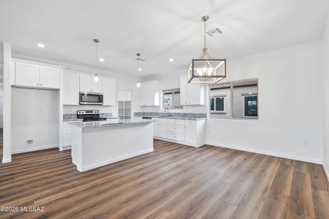 3194 E Andrada Road, Vail, AZ 85641