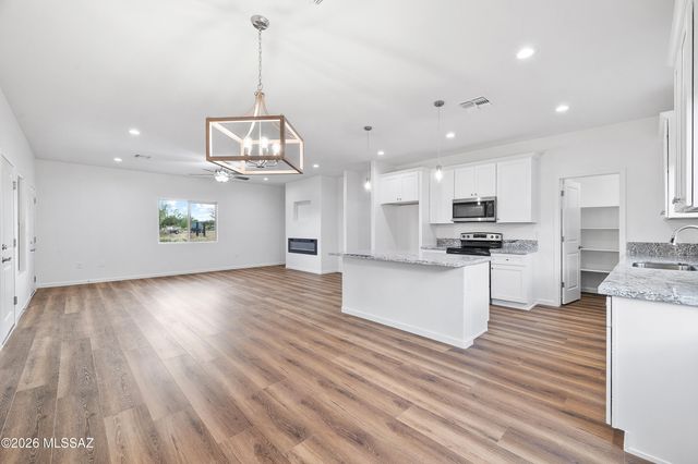 3194 E Andrada Road, Vail, AZ 85641