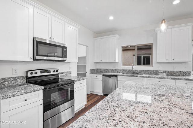 3194 E Andrada Road, Vail, AZ 85641