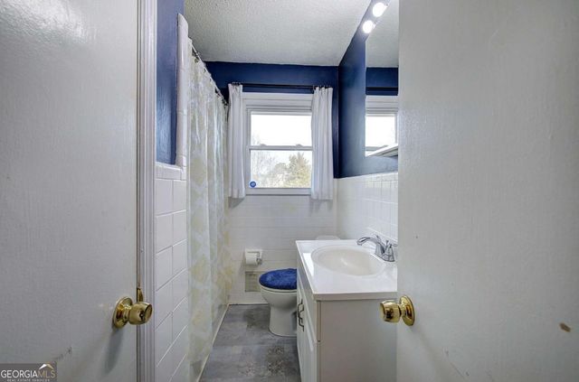 97 Pine Grove Circle NW, Adairsville, GA 30103