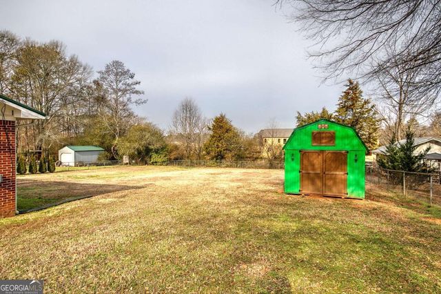 97 Pine Grove Circle NW, Adairsville, GA 30103