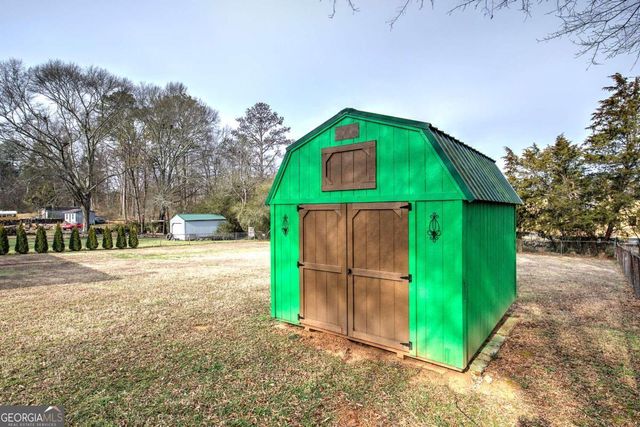 97 Pine Grove Circle NW, Adairsville, GA 30103