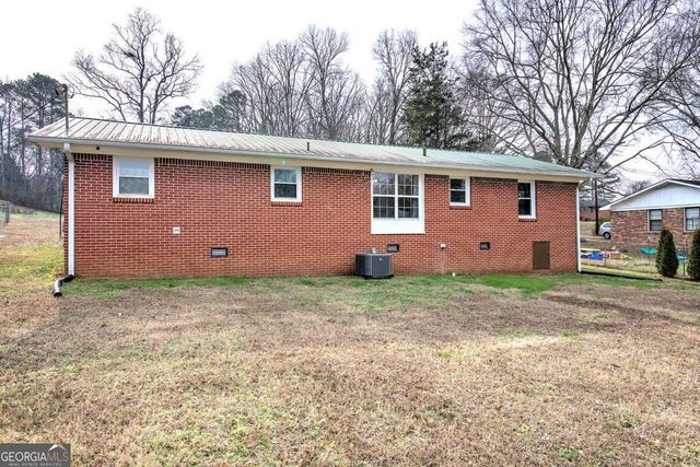 97 Pine Grove Circle NW, Adairsville, GA 30103
