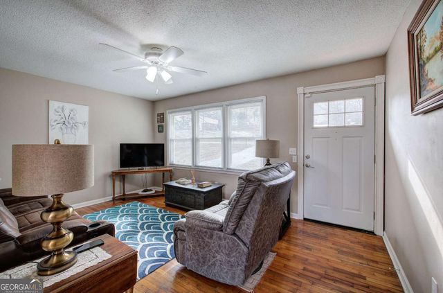 97 Pine Grove Circle NW, Adairsville, GA 30103