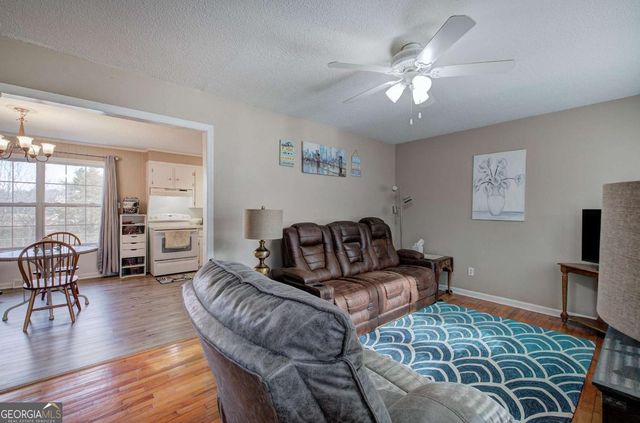 97 Pine Grove Circle NW, Adairsville, GA 30103