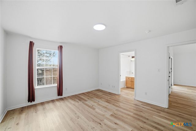 104 S Mockingbird Circle, Cedar Creek, TX 78612