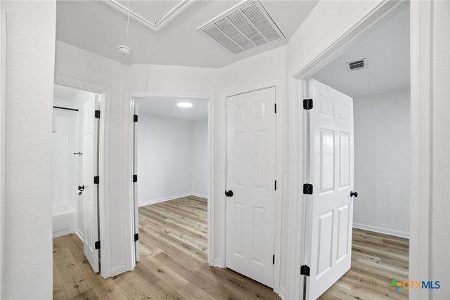 104 S Mockingbird Circle, Cedar Creek, TX 78612