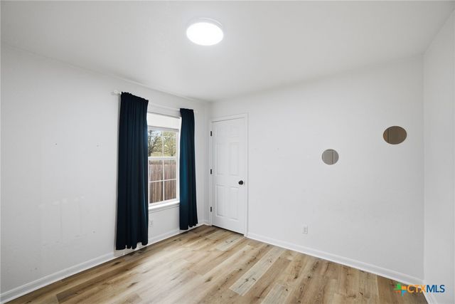 104 S Mockingbird Circle, Cedar Creek, TX 78612