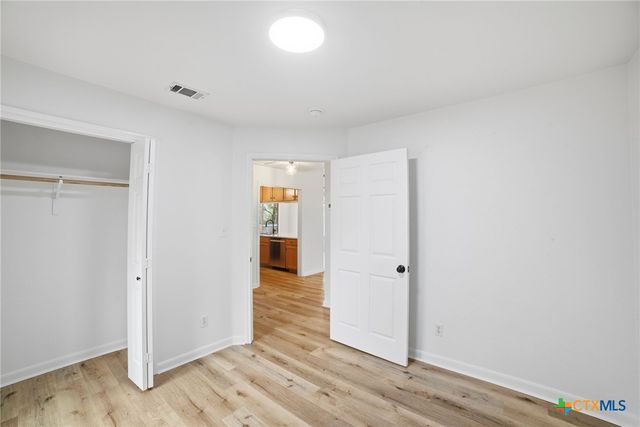 104 S Mockingbird Circle, Cedar Creek, TX 78612