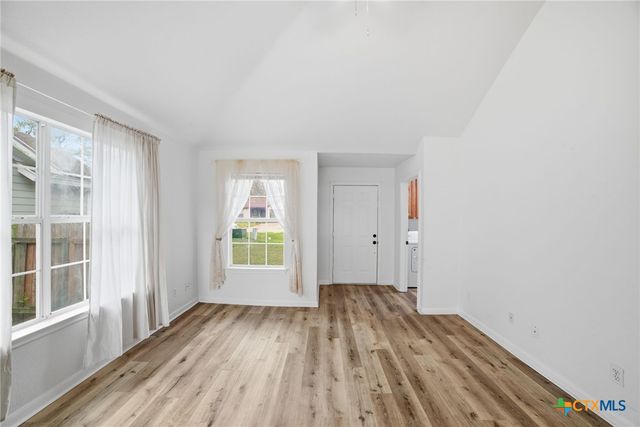 104 S Mockingbird Circle, Cedar Creek, TX 78612